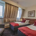 מלון Victoria 4*
